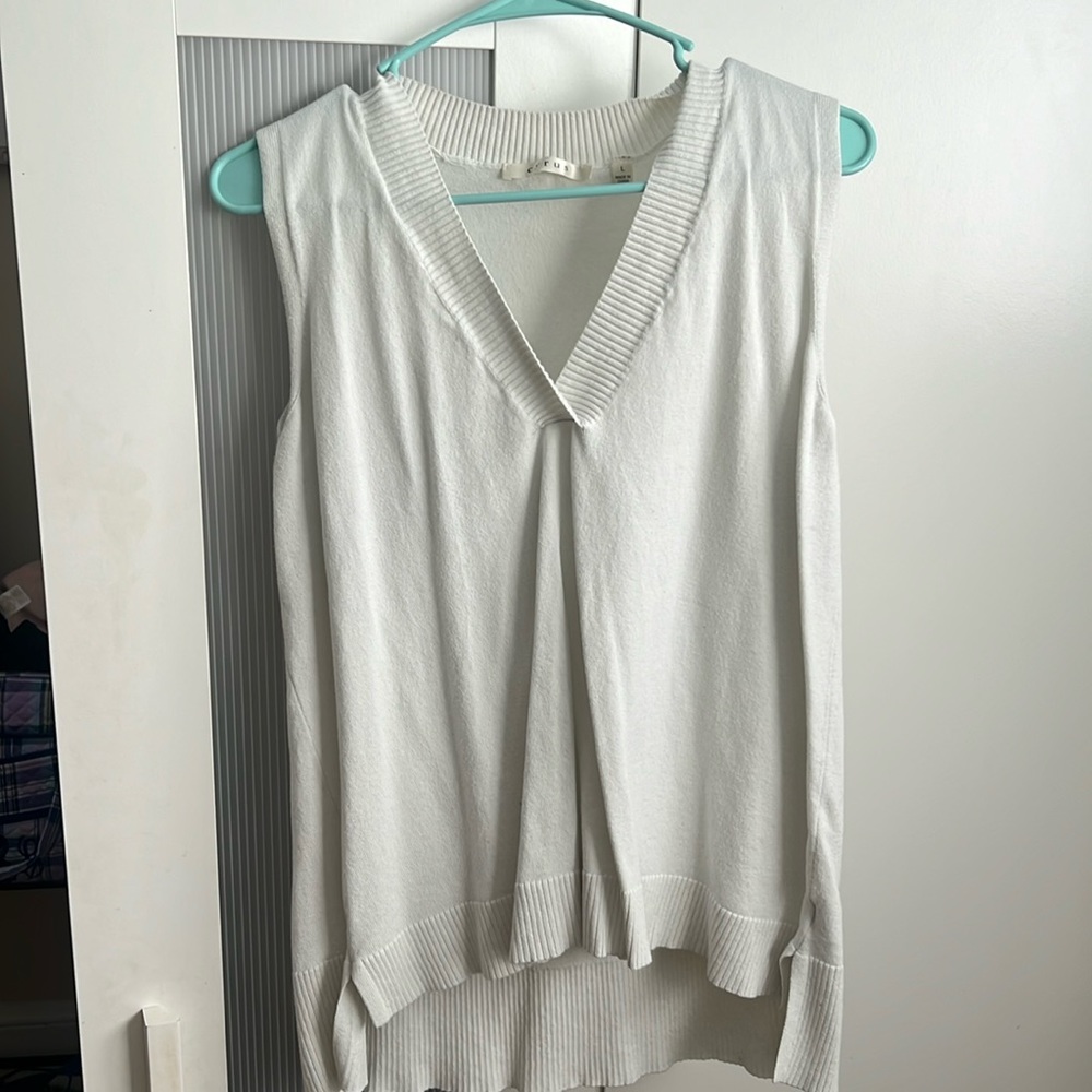 Women’s Large Sweater Vest